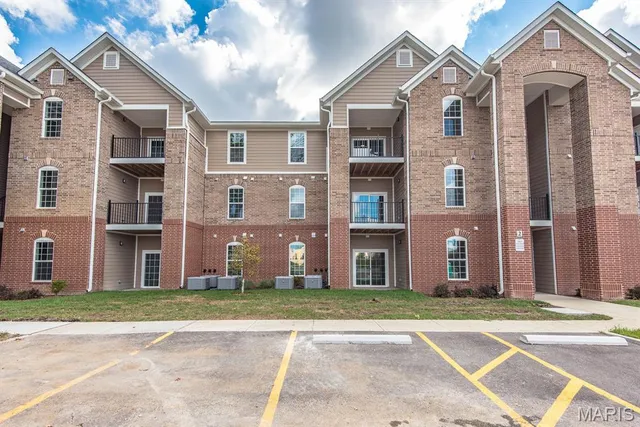 $1,450 | 211 Harmony Meadows, Dardenne Prairie, MO 63368