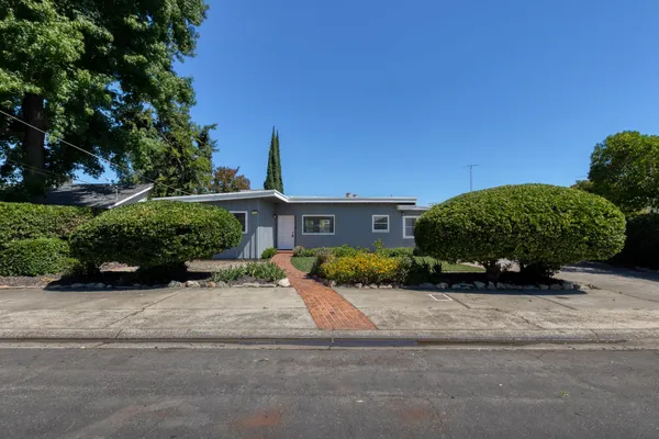 $459,950 | 7419 Pine Street, Hughson, CA 95326