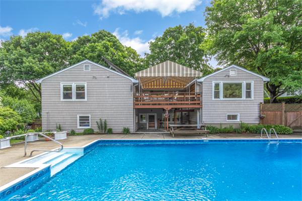 19 Wellington Road Winchester, MA 01890 - Photo 1 of 29 Gallery Image 1
