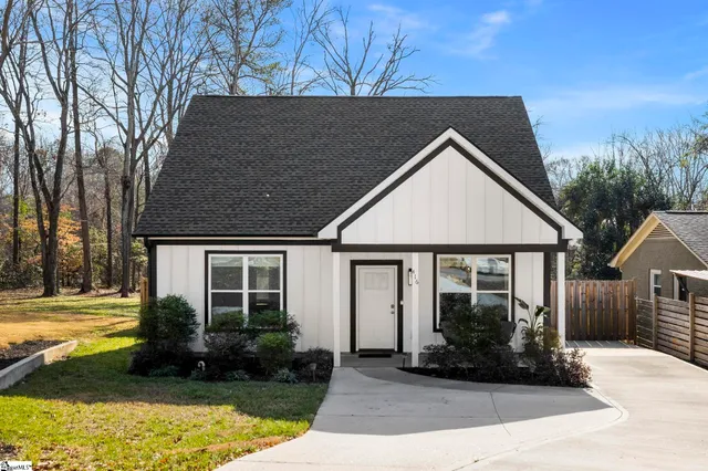 $449,900 | 416 Glenn Road, Greenville, SC 29607