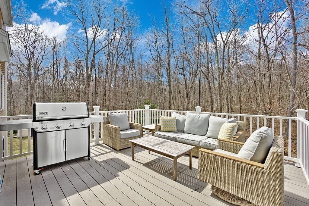 20 Hunters Ridge Way Hopkinton, MA 01748 - Photo 8 of 40 Gallery Image 8