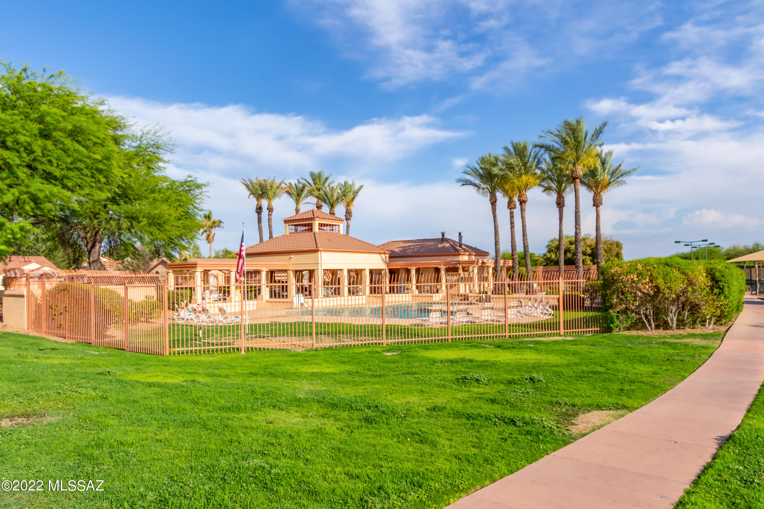 9906 North Sky Ridge Place Tucson, AZ 85742 - Photo 40 of 44
