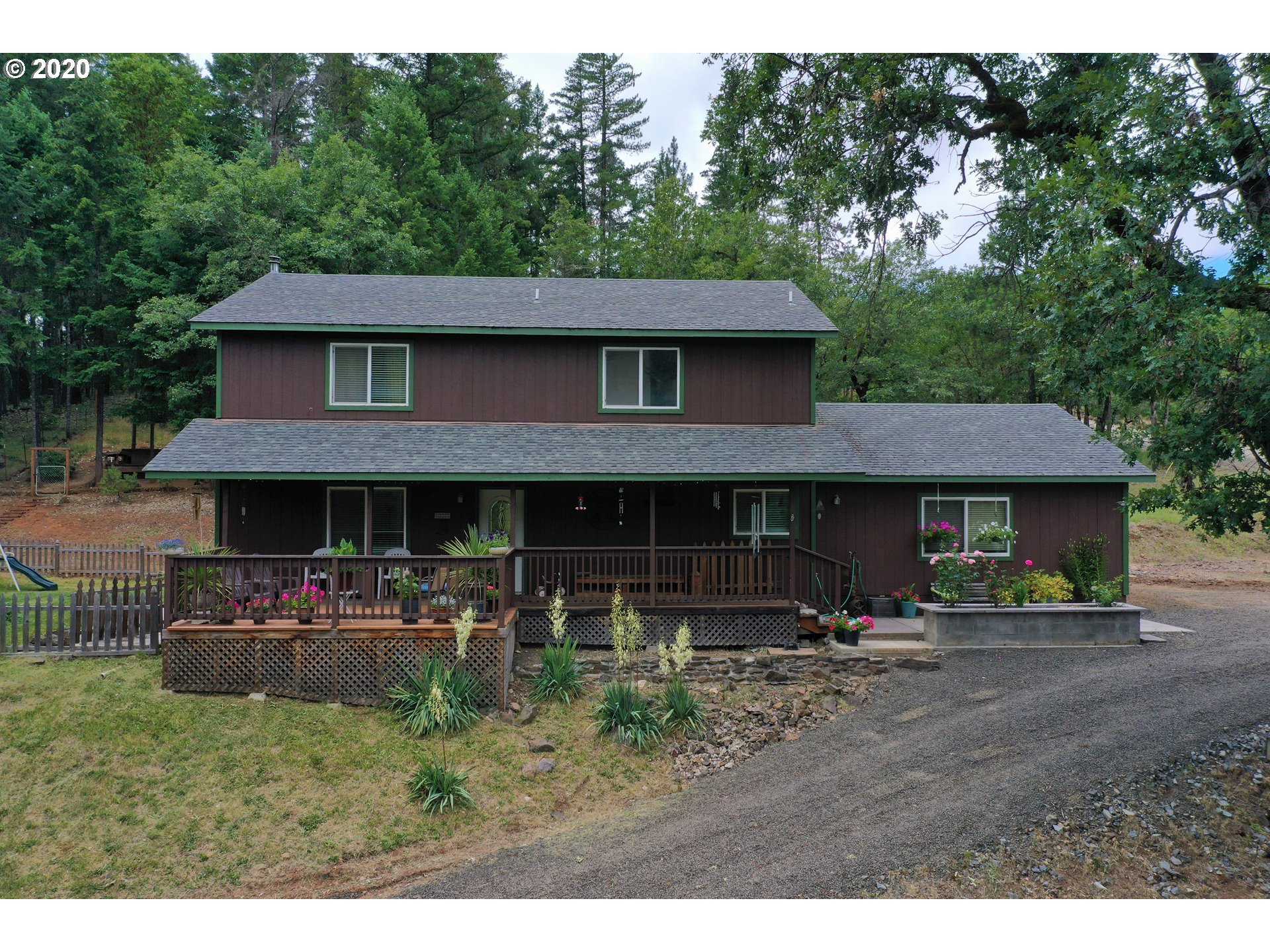 2055 Swingle Road Trail, OR 97541 - Photo 1 of 25 Gallery Image 1