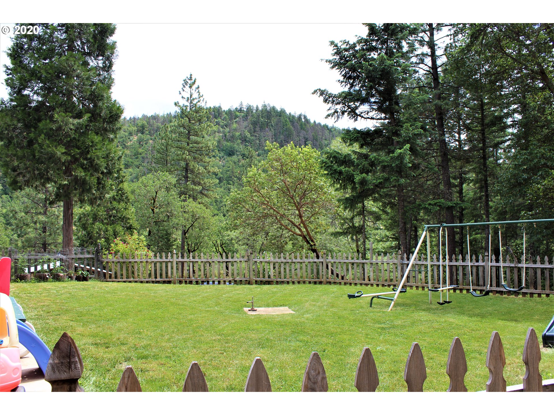 2055 Swingle Road Trail, OR 97541 - Photo 18 of 25 Gallery Image 18