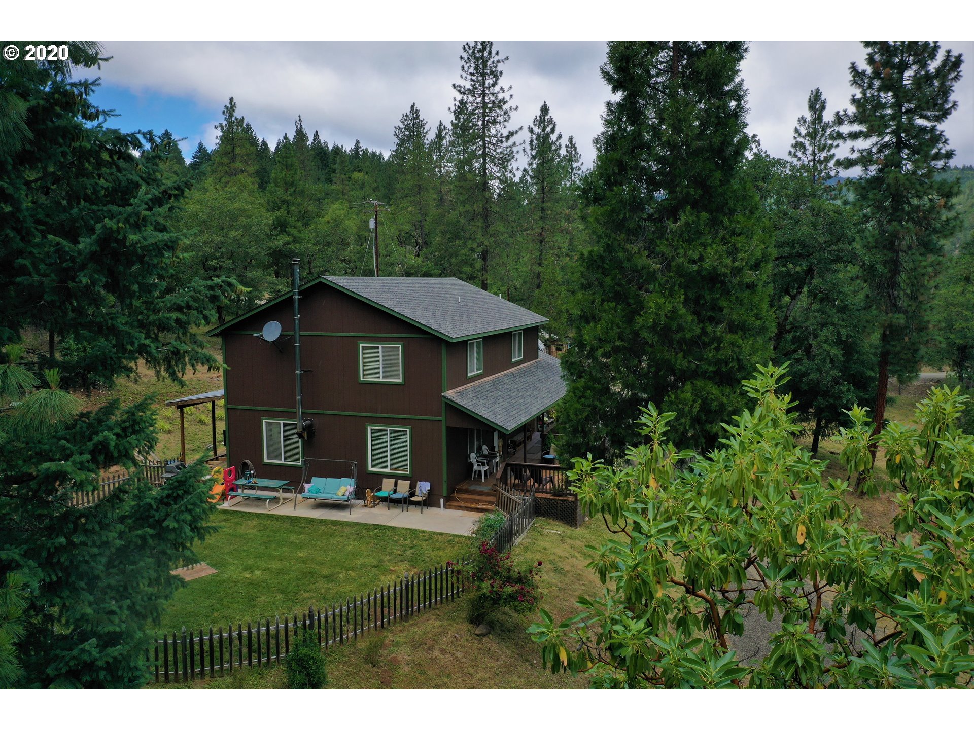 2055 Swingle Road Trail, OR 97541 - Photo 19 of 25 Gallery Image 19