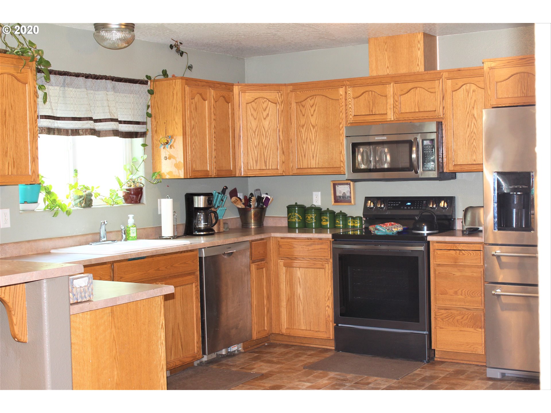 2055 Swingle Road Trail, OR 97541 - Photo 7 of 25 Gallery Image 7