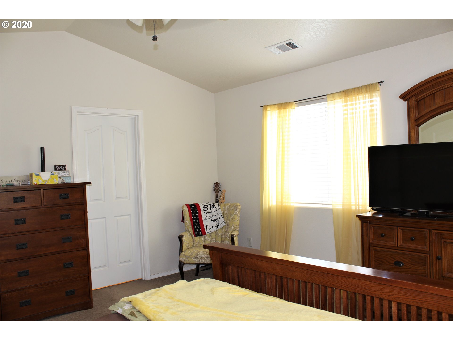 2055 Swingle Road Trail, OR 97541 - Photo 10 of 25 Gallery Image 10