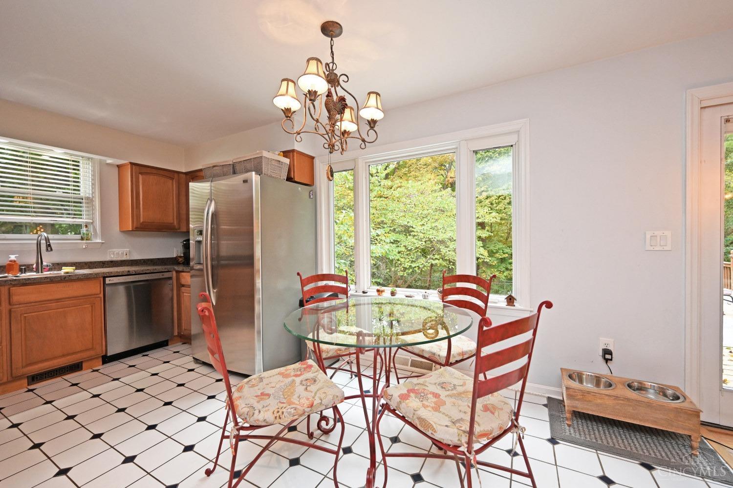 6058 Stirrup Road Cincinnati, OH 45244 - Photo 13 of 50 Gallery Image 13