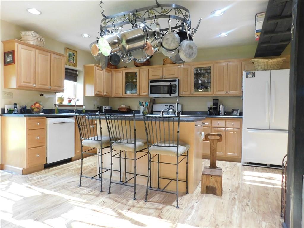900 Methodist Road Greenville, PA 16125 - Photo 6 of 21 BEAUTIFUL NEW MAPLE KITCHEN WITH ISLAND