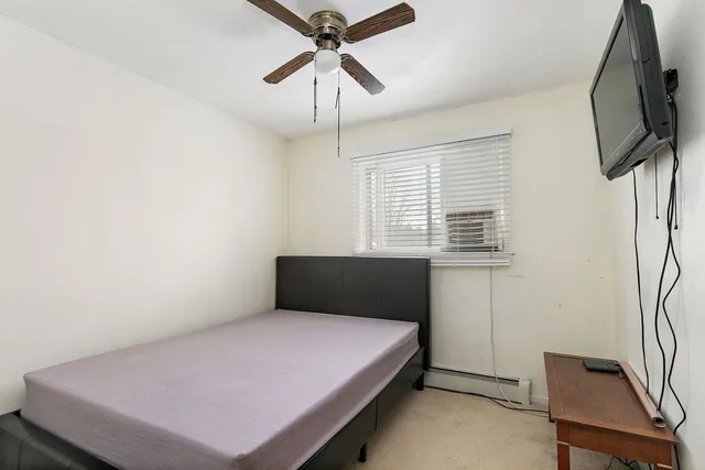 $295,000 | 11618 Douglas Avenue, Huntley, IL 60142