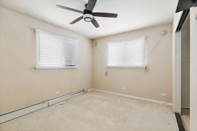 $295,000 | 11618 Douglas Avenue, Huntley, IL 60142