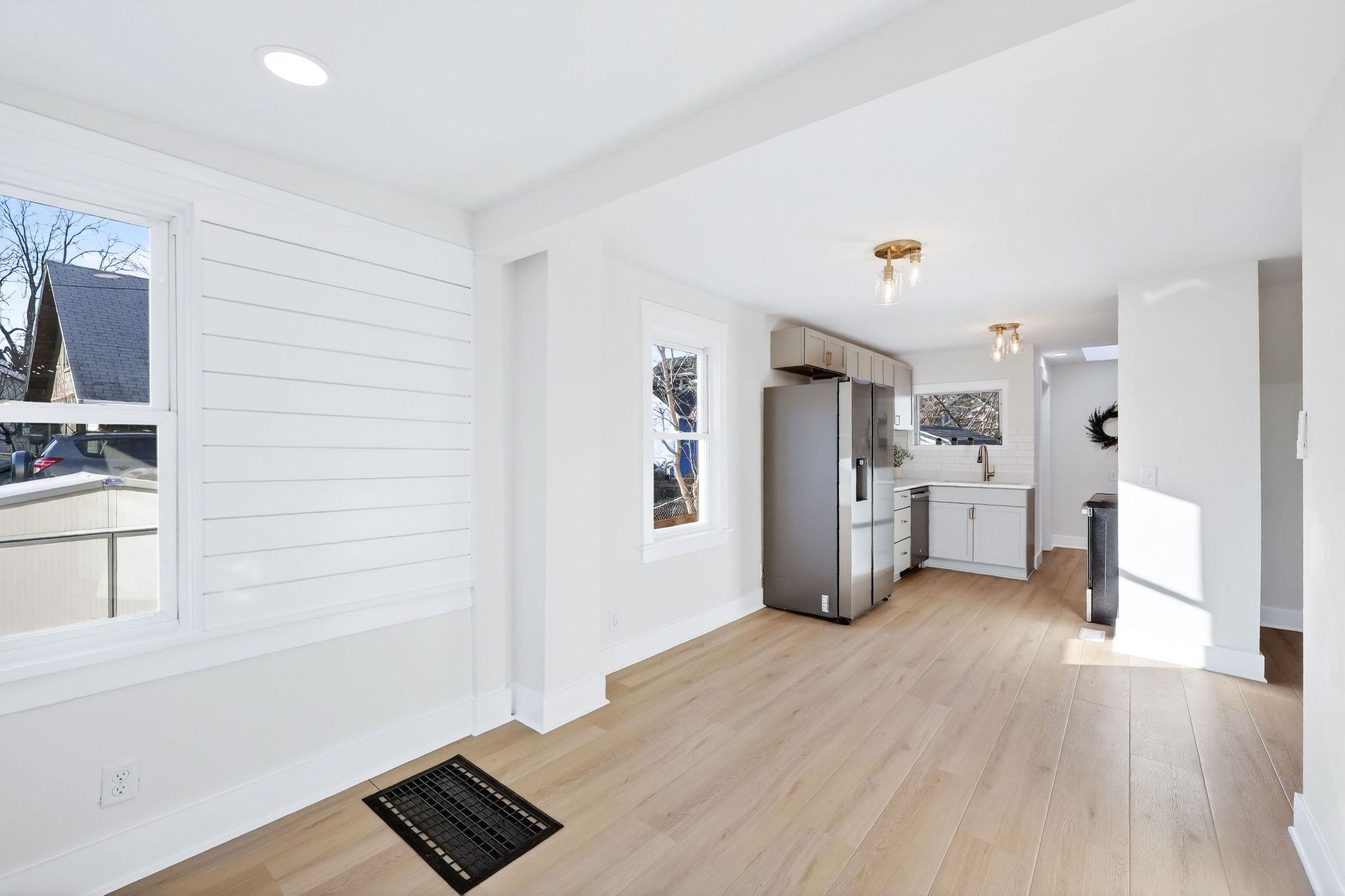 2926 Milwaukee Street Madison, WI 53704 - Photo 15 of 48