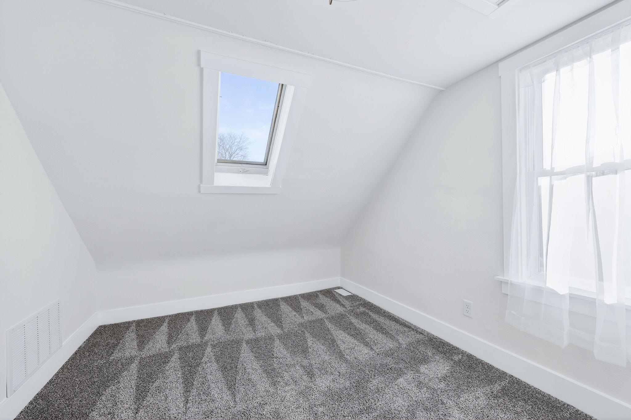 2926 Milwaukee Street Madison, WI 53704 - Photo 26 of 55