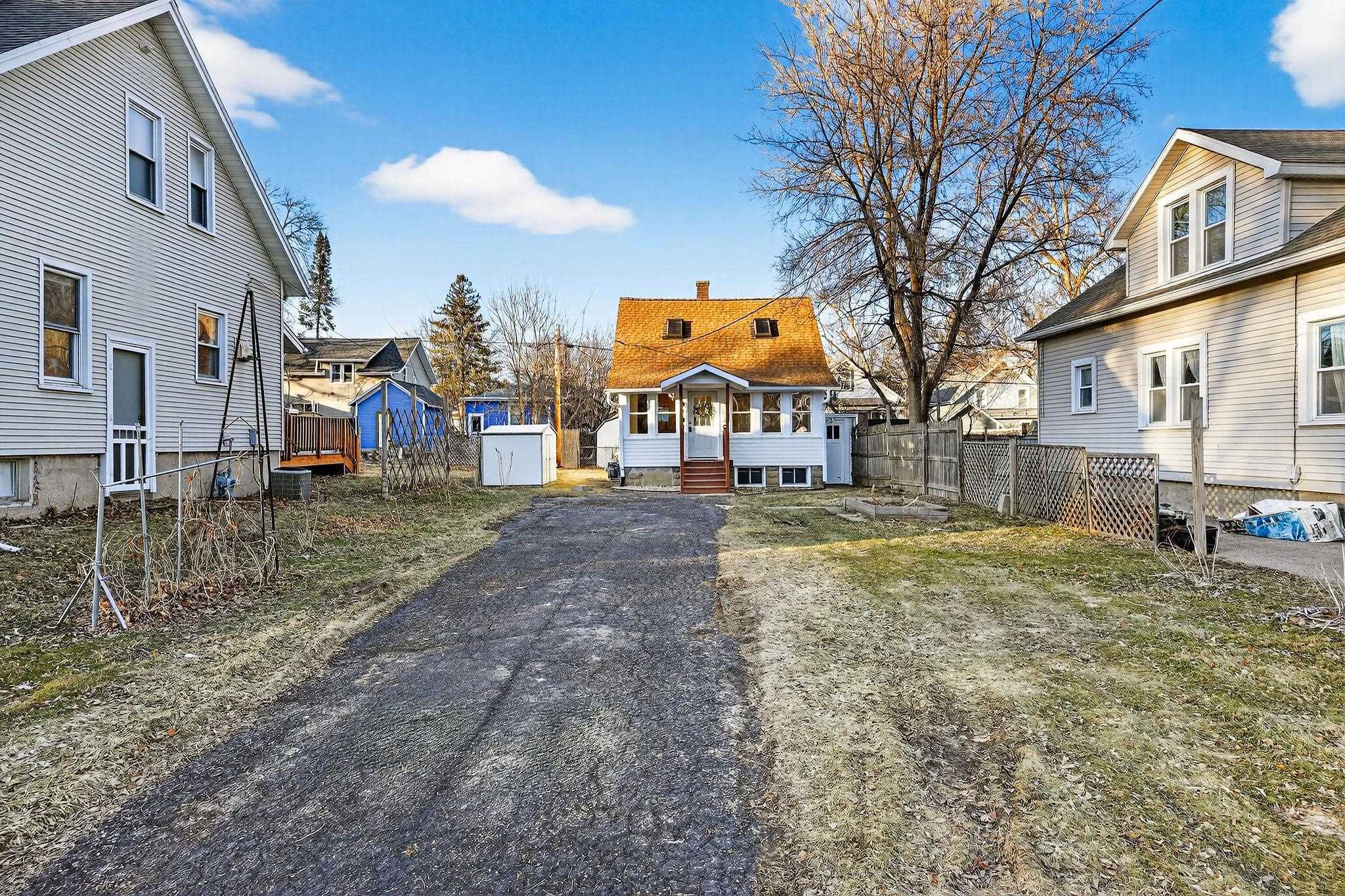 2926 Milwaukee Street Madison, WI 53704 - Photo 40 of 55