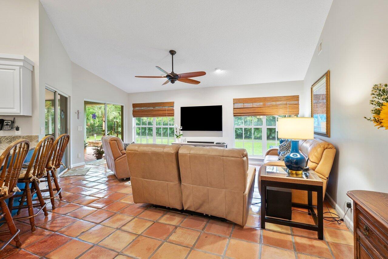 3958 Evans Road Delray Beach, FL 33445 - Photo 14 of 52 009-3958EvansRoad-DelrayBeach-FL-33445-S