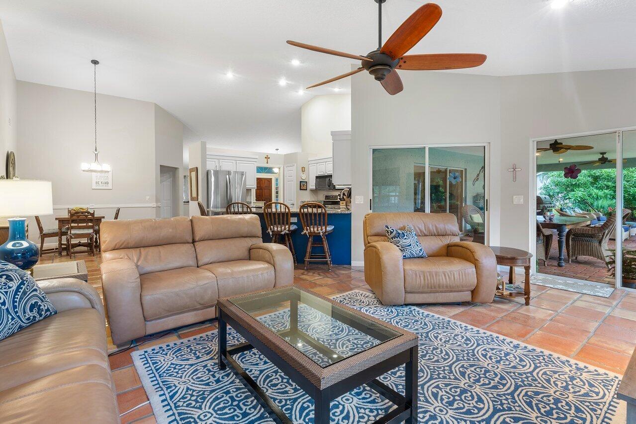 3958 Evans Road Delray Beach, FL 33445 - Photo 17 of 52 012-3958EvansRoad-DelrayBeach-FL-33445-S
