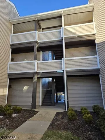 $320,000 | 221 Broadmoor Court, Union, NJ 07083