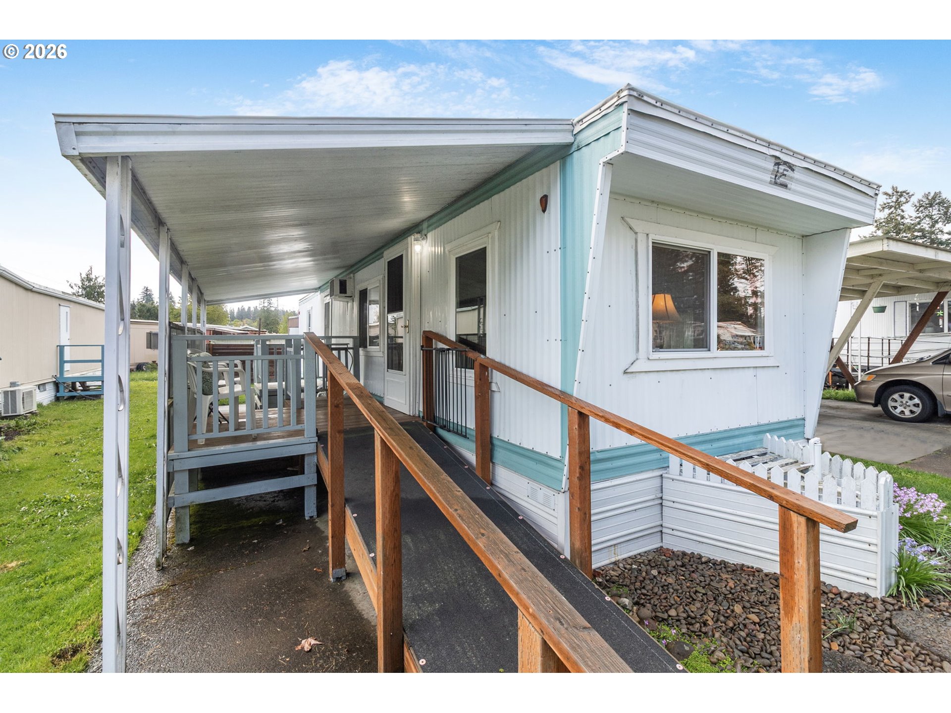 205 South 54th Street, Unit 10 Springfield, OR 97478 - Photo 19 of 42 Exterior