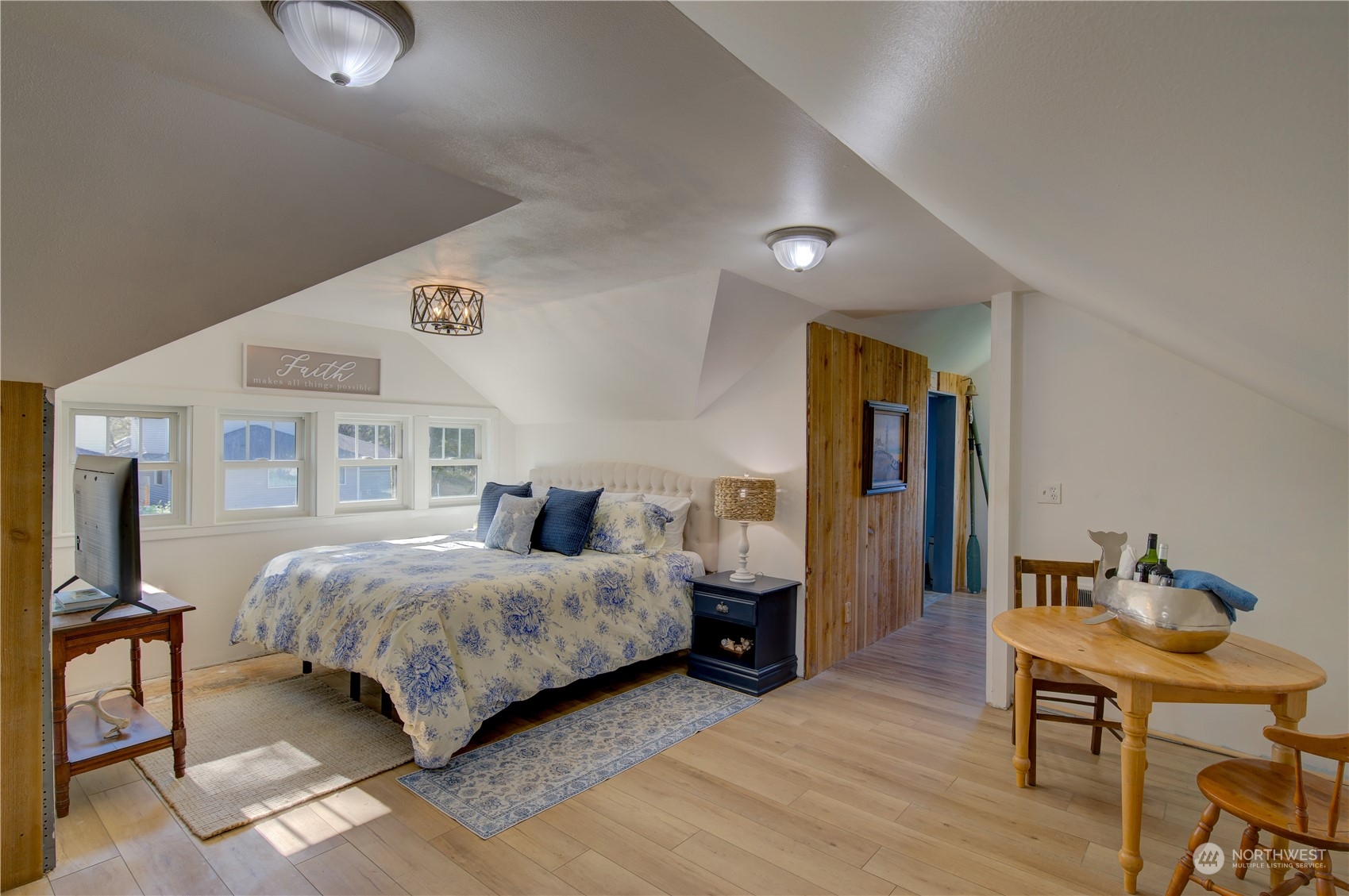 4202 L Place Seaview, WA 98644 - Photo 20 of 39 a bedroom with a bed and a desk