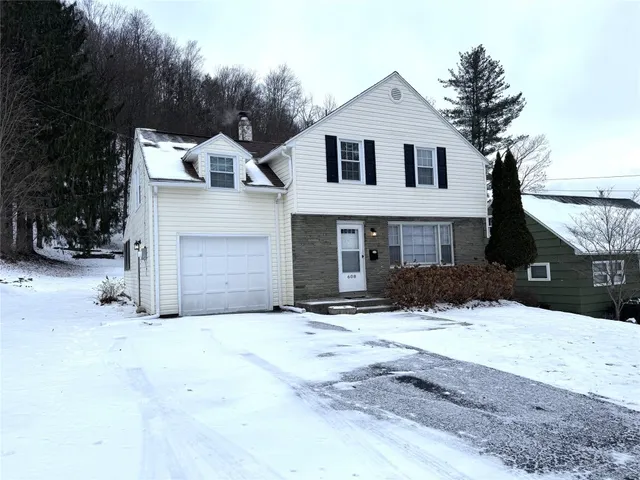 $2,400 | 608 Winston Drive, Vestal, NY 13850