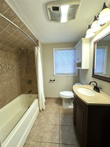 $2,400 | 608 Winston Drive, Vestal, NY 13850