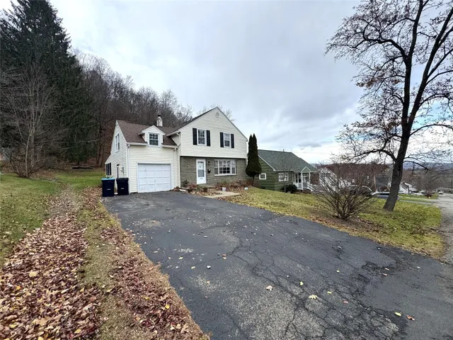 $2,400 | 608 Winston Drive, Vestal, NY 13850