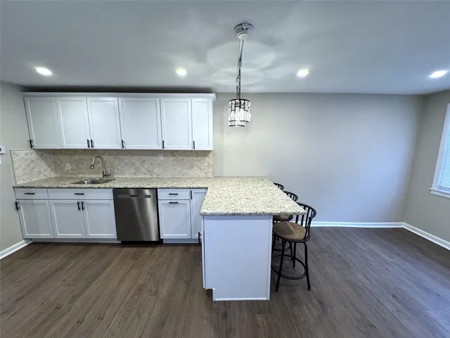 $2,400 | 608 Winston Drive, Vestal, NY 13850