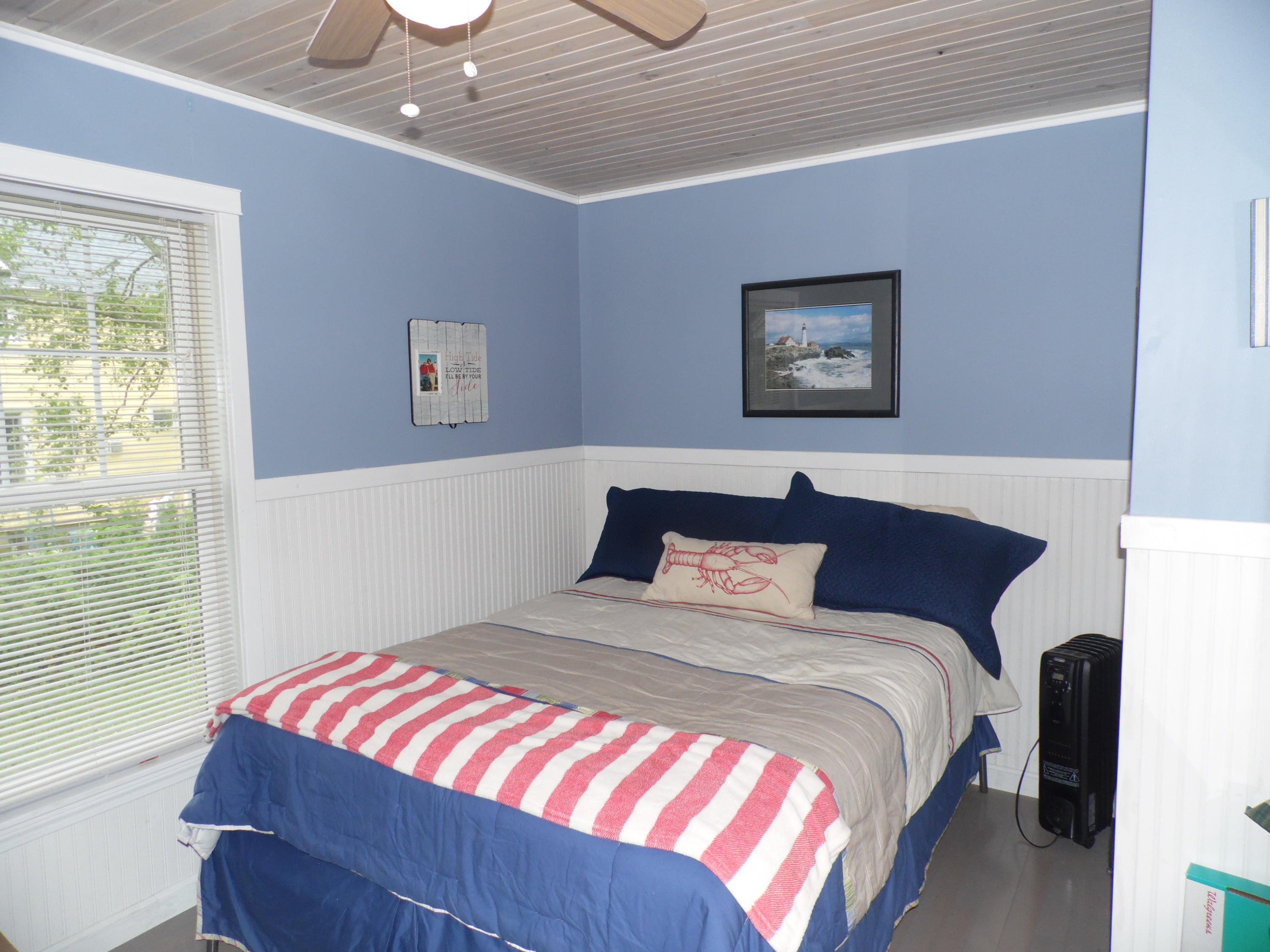3 Sandpiper Road Portland, ME 04108 - Photo 27 of 41 3 Sandpiper first floor bedroom