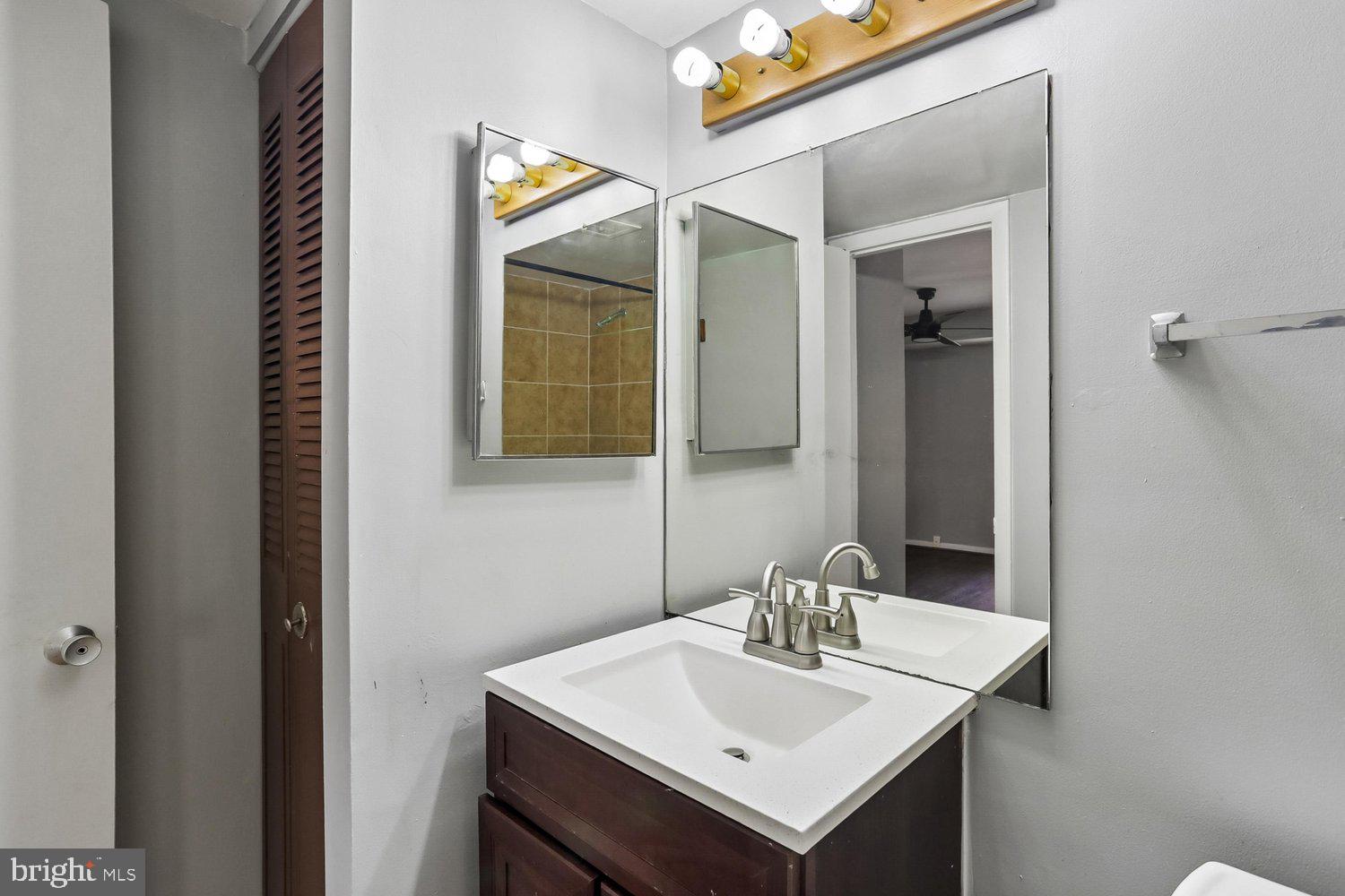 2201 Greenery Lane, Unit 10411 Silver Spring, MD 20906 - Photo 17 of 48 Powder Room