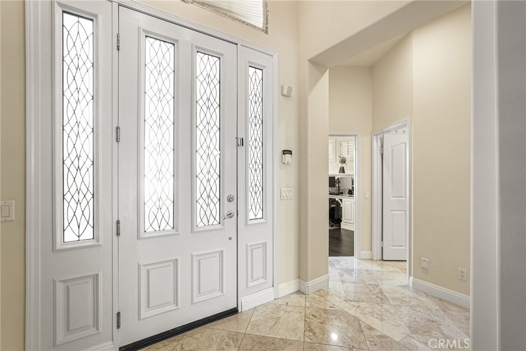 20356 Vía Cellini Porter Ranch, CA 91326 - Photo 12 of 69