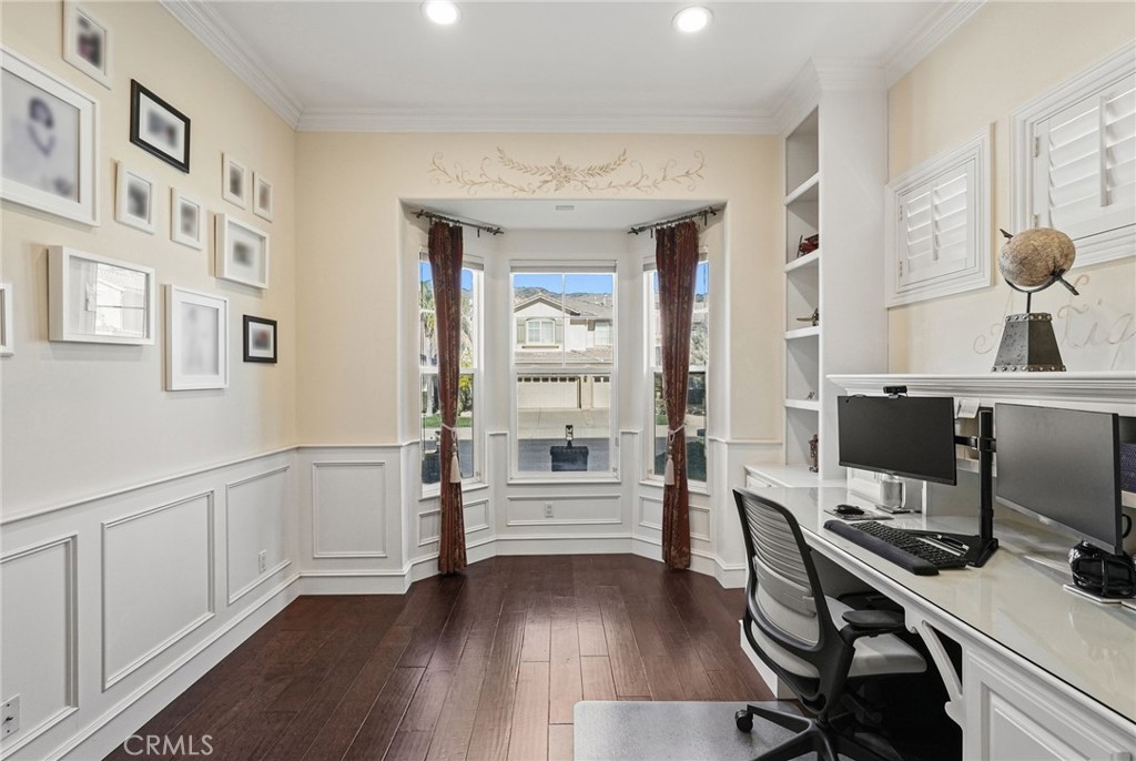 20356 Vía Cellini Porter Ranch, CA 91326 - Photo 14 of 69