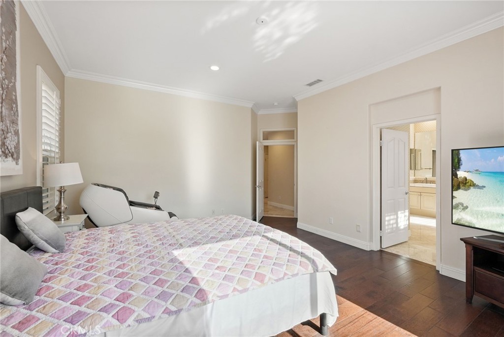 20356 Vía Cellini Porter Ranch, CA 91326 - Photo 22 of 69