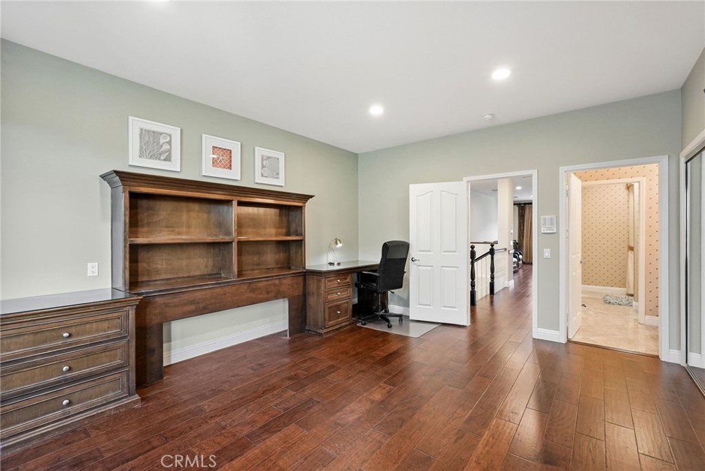 20356 Vía Cellini Porter Ranch, CA 91326 - Photo 41 of 69