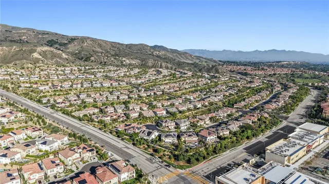 $1,899,900 | 20356 VÃa Cellini, Porter Ranch, CA 91326