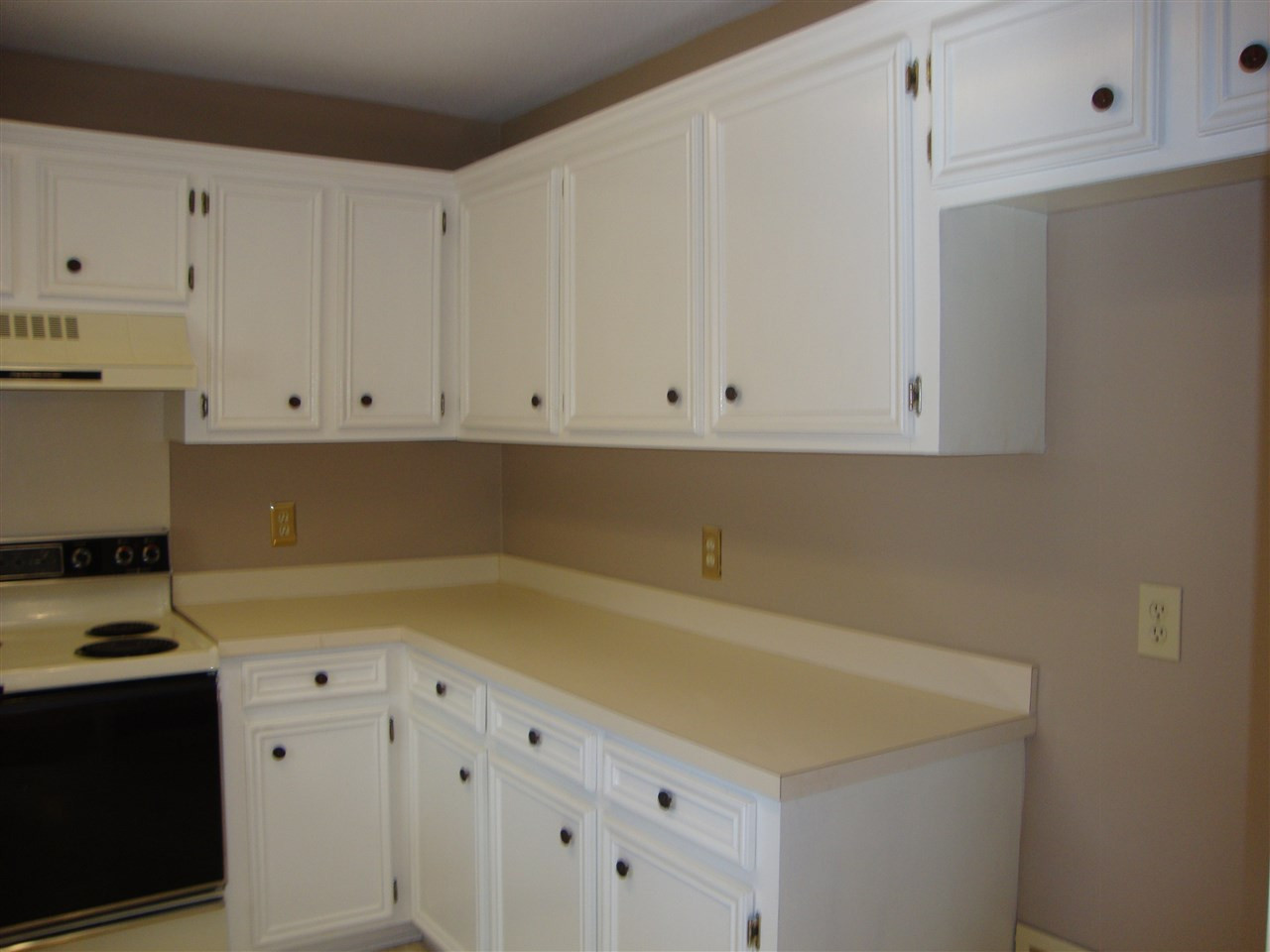 1021 Victoria Square Madison, MS 39110 - Photo 8 of 21 Kitchen has rows of cabinets for storage
