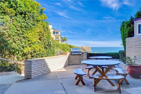 $2,498,000 | 31561 Table Rock Drive, Unit 418, Laguna Beach, CA 92651