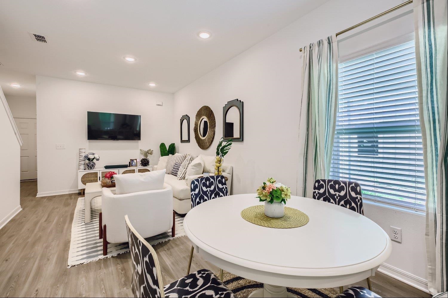 83 Pamplona Drive St. Augustine, FL 32086 - Photo 13 of 66 a living room with furniture and a flat screen tv