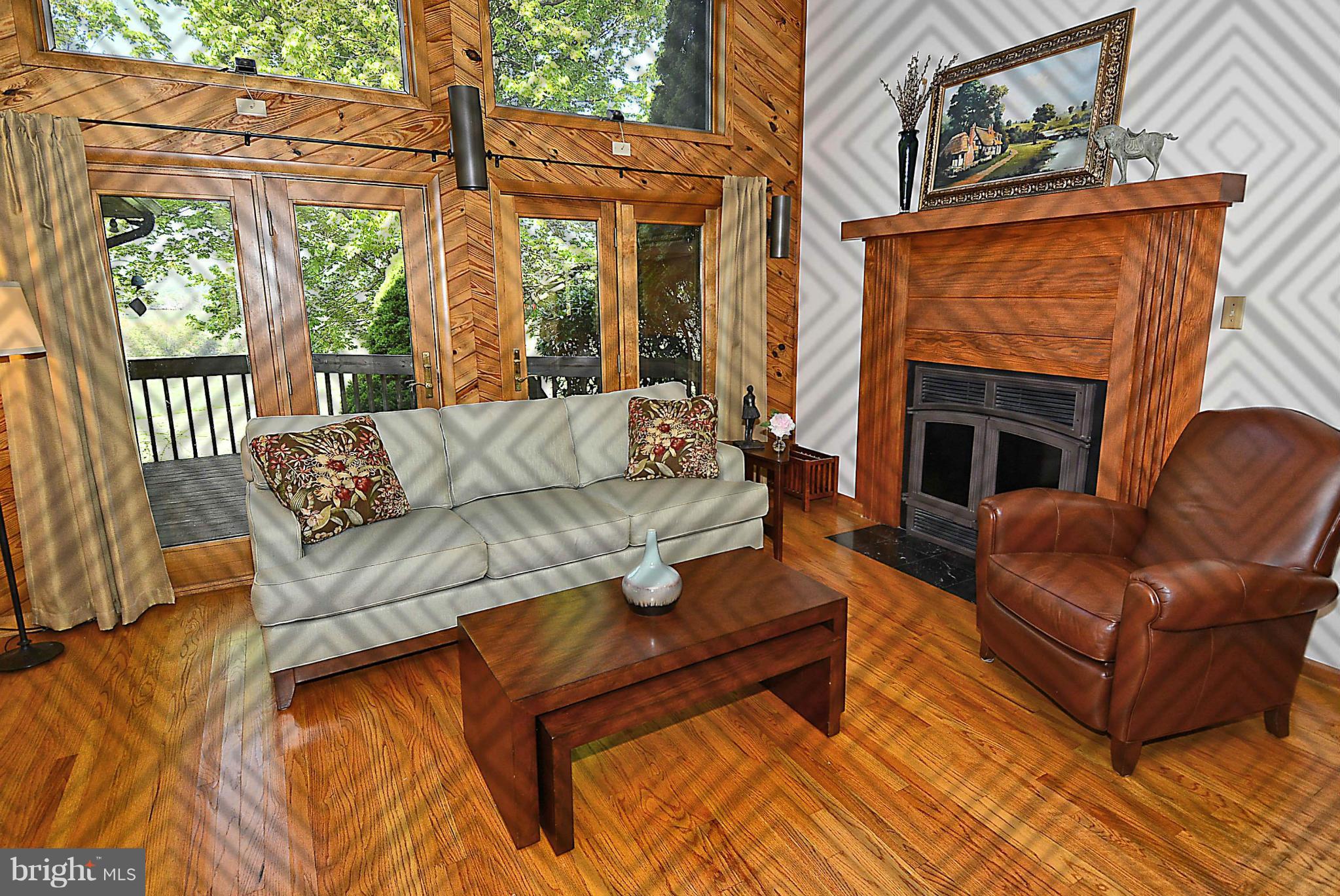 20719 Townsend Road Rohrersville, MD 21779 - Photo 5 of 10 Family Room