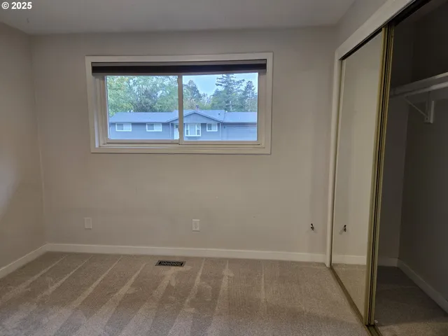 $455,000 | 3512 Southeast Harlow Court, Troutdale, OR 97060