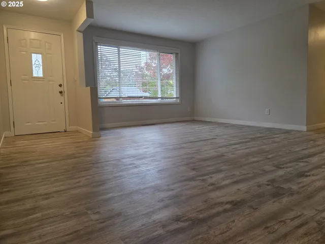 $455,000 | 3512 Southeast Harlow Court, Troutdale, OR 97060