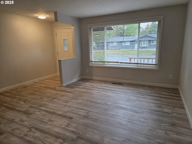 $455,000 | 3512 Southeast Harlow Court, Troutdale, OR 97060