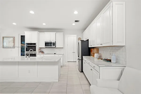 $899,999 | 4764 Southwest Briarwood Court, Stuart, FL 34997