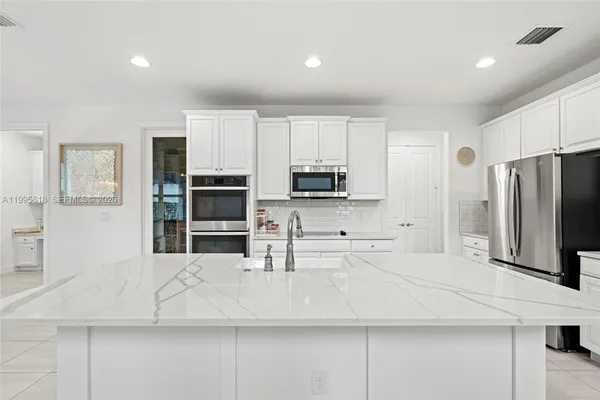 $899,999 | 4764 Southwest Briarwood Court, Stuart, FL 34997