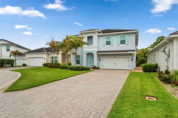 $899,999 | 4764 Southwest Briarwood Court, Stuart, FL 34997
