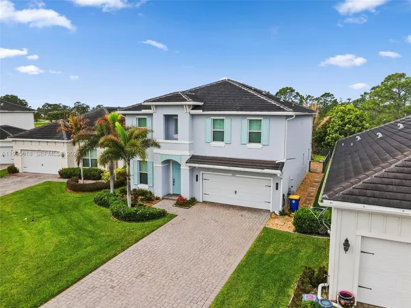 $899,999 | 4764 Southwest Briarwood Court, Stuart, FL 34997