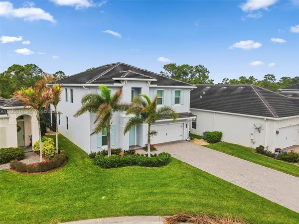 $899,999 | 4764 Southwest Briarwood Court, Stuart, FL 34997