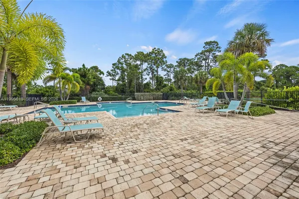 $899,999 | 4764 Southwest Briarwood Court, Stuart, FL 34997