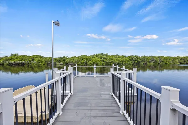 $899,999 | 4764 Southwest Briarwood Court, Stuart, FL 34997