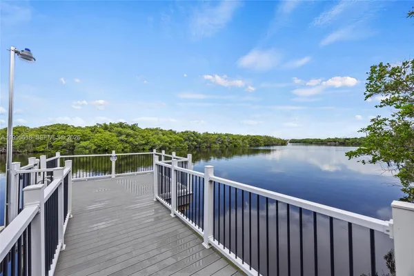 $899,999 | 4764 Southwest Briarwood Court, Stuart, FL 34997