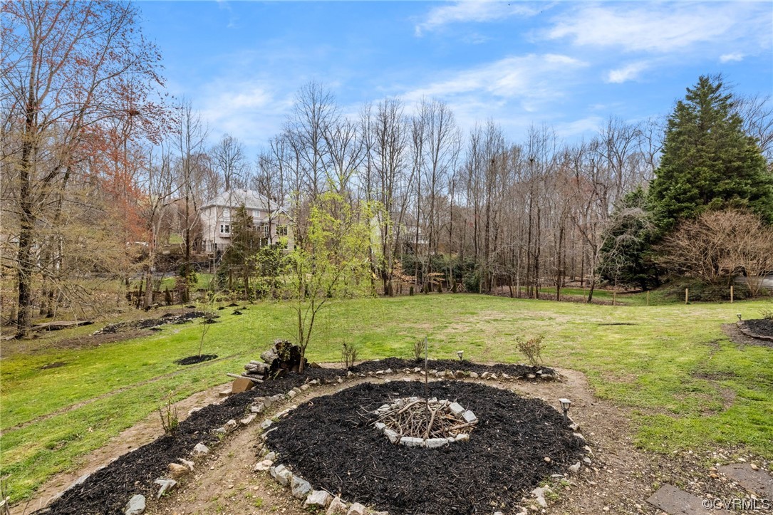 3200 Summerhurst Drive Midlothian, VA 23113 - Photo 48 of 50 a view of a backyard with large trees